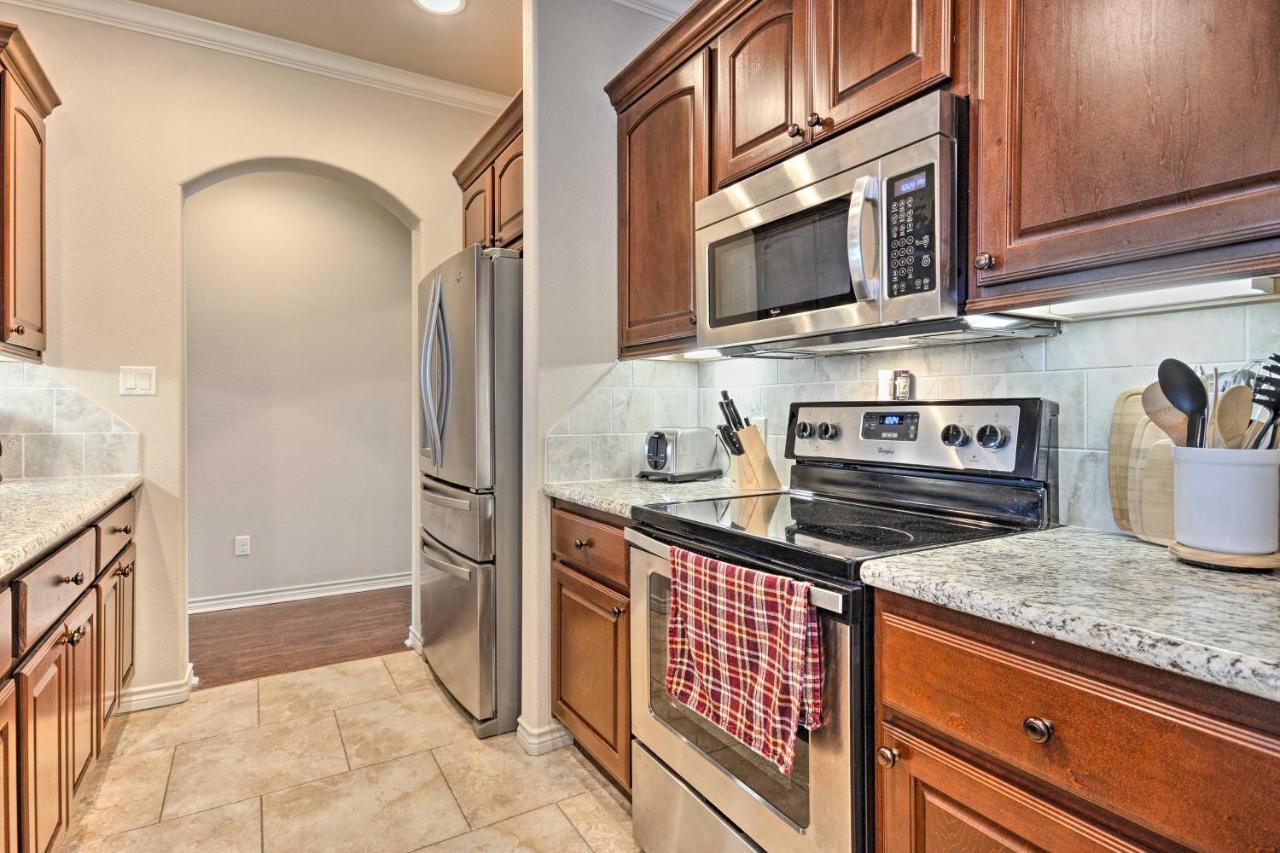 College Station Townhouse With Private Patio Villa Exterior foto