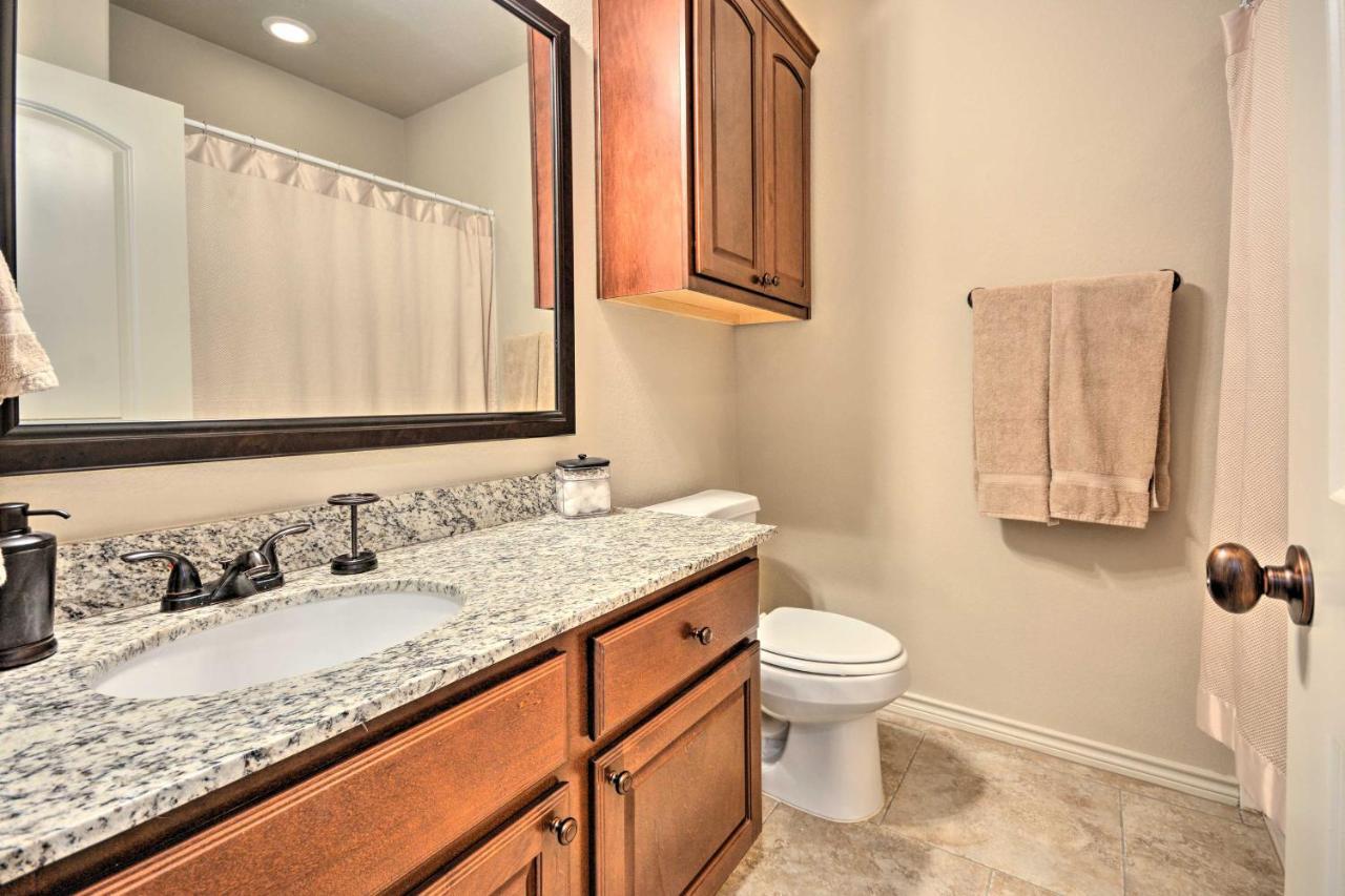College Station Townhouse With Private Patio Villa Exterior foto