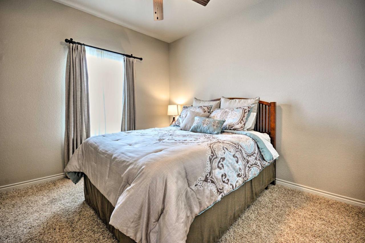 College Station Townhouse With Private Patio Villa Exterior foto