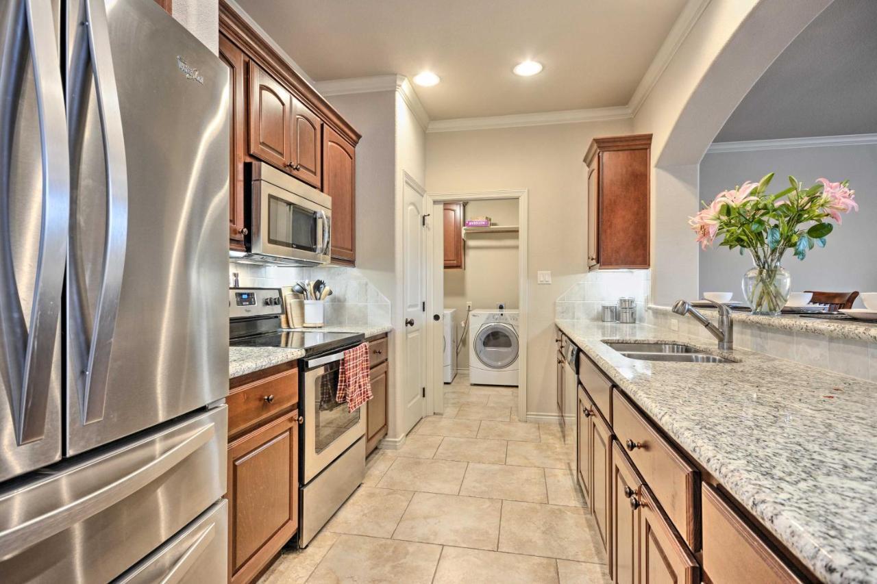 College Station Townhouse With Private Patio Villa Exterior foto